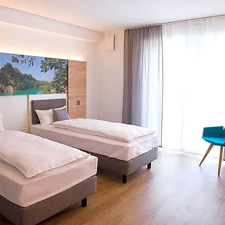 Boardinghouse Am Teuto Hotel apartamentowy