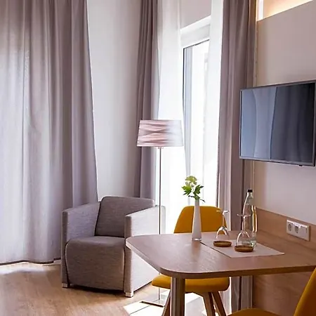 Boardinghouse Am Teuto Hotel apartamentowy