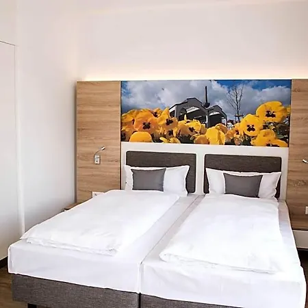 Boardinghouse Am Teuto Hotel apartamentowy 4*