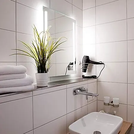 Hotel apartamentowy Boardinghouse Am Teuto 4*
