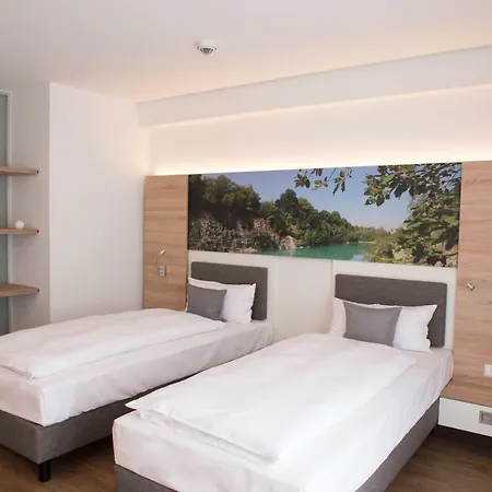 Lejlighedshotel Boardinghouse Am Teuto 4*