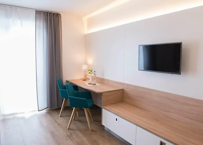 Boardinghouse Am Teuto 4*